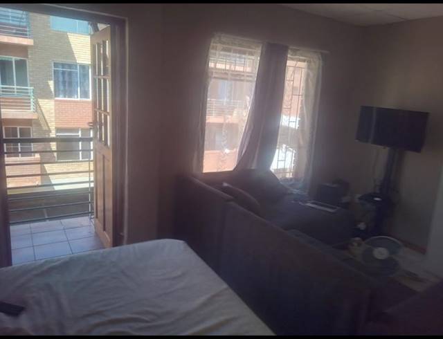 1 BEDROOM APARTMENT FOR SALE IN AUCKLAND PARK